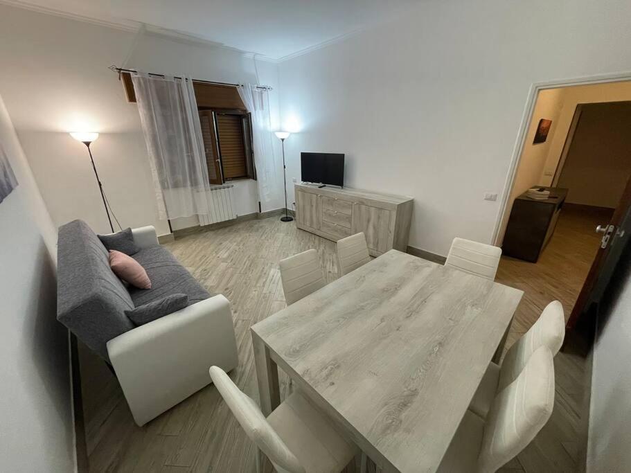 Bilocale A Due Passi Dal Porto E Dal Mare Apartment Lido di Ostia Exterior photo